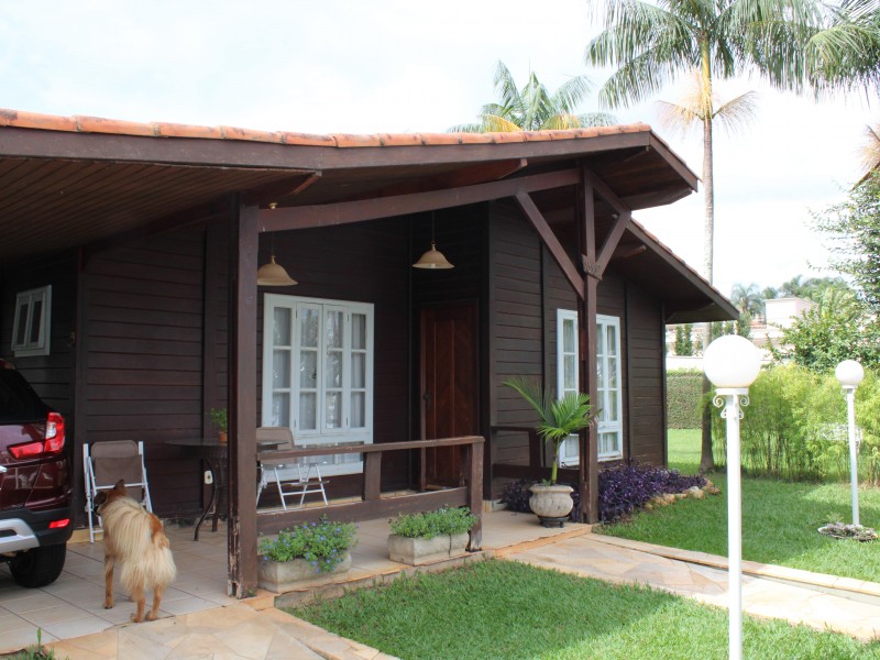 IMÓVEL CONDOMINIO FECHADO