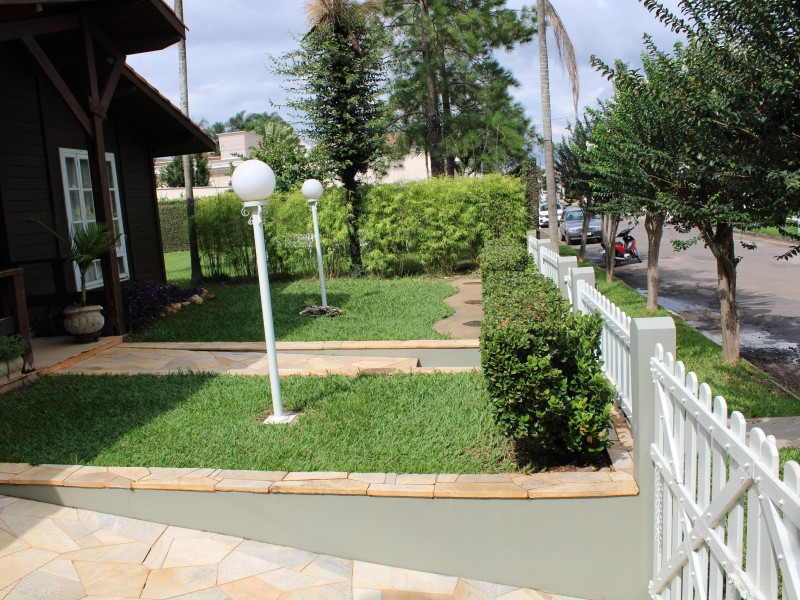 IMÓVEL CONDOMINIO FECHADO