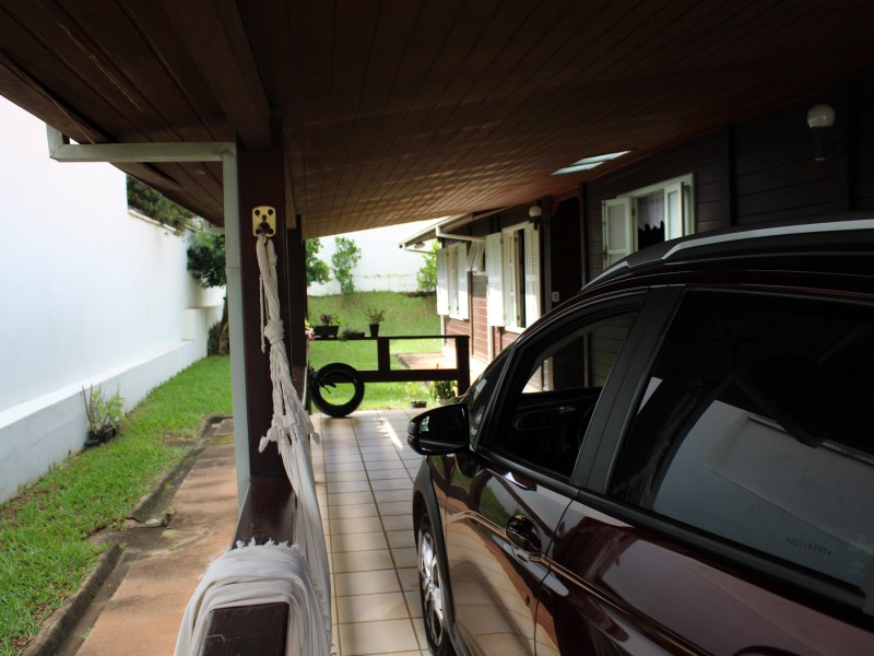 IMÓVEL CONDOMINIO FECHADO