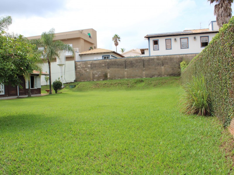 IMÓVEL CONDOMINIO FECHADO