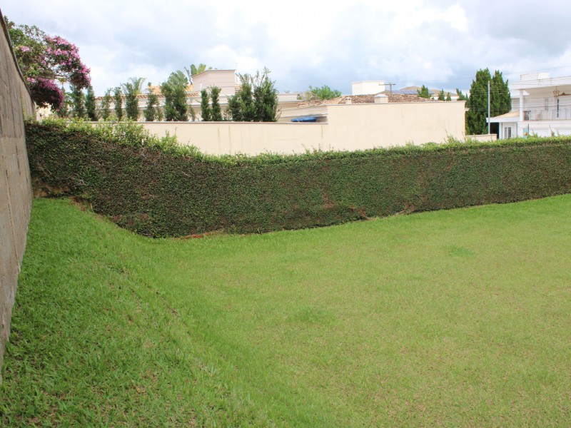 IMÓVEL CONDOMINIO FECHADO