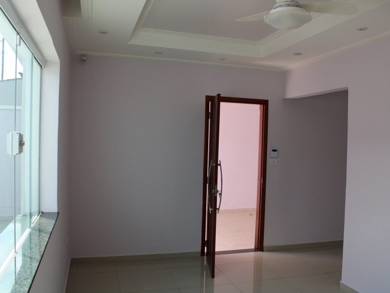 CASA VILA MAGALHÃES